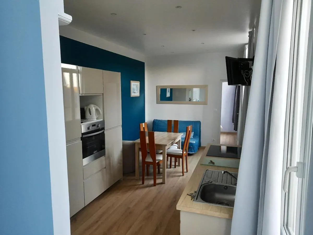 Appartement Ensoleille Et Calme A Saint Quay Portrieux 35 M² Parking 0*, Saint-Quay-Portrieux France